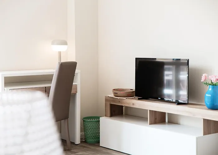 Lovely With Private Parking In Lejlighed