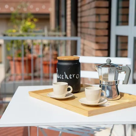 Lovely With Private Parking In