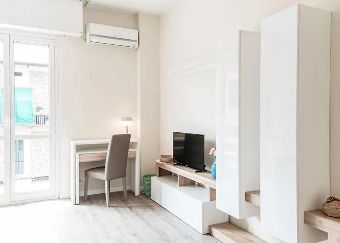 公寓 Lovely With Private Parking In *