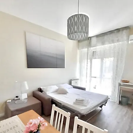 Lovely With Private Parking In Como