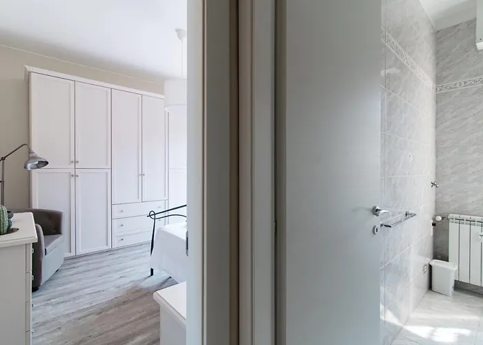 Lovely With Private Parking In Apartman